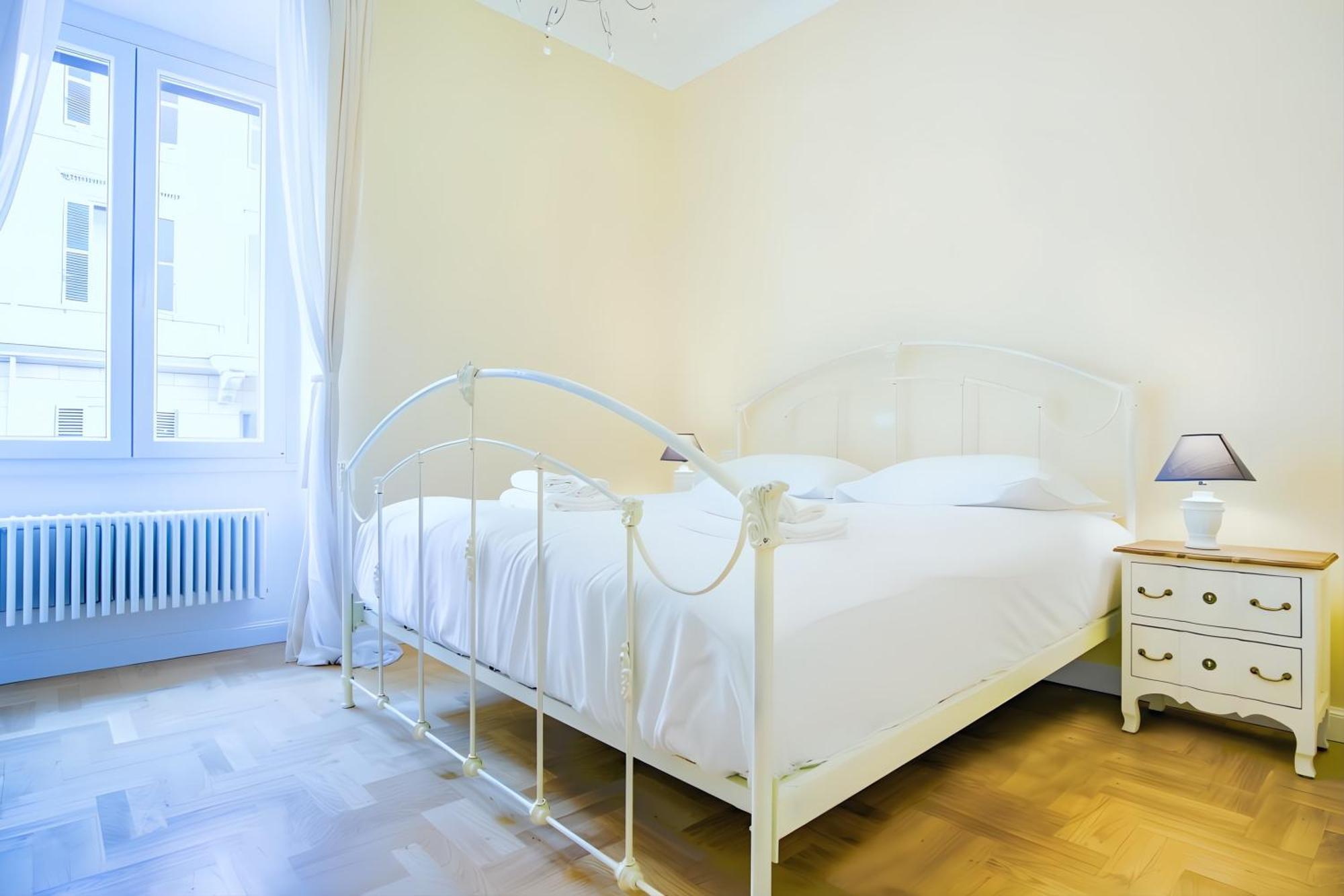 Appartement Elegantis Milos - Your Chic Retreat In *